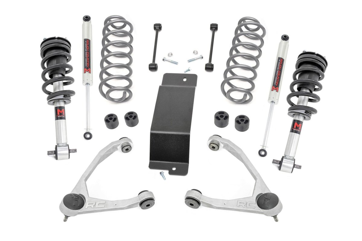 Chevrolet Suburban 1500 Suspension Lift Kit - Rough Country - 3.5 Inch Lift Kit | M1 Struts | Forged UCAs - '07-'14
